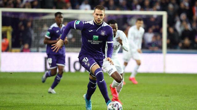 否該優先於 否該優先於